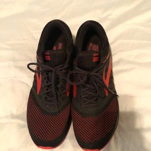 Men Brooks running shoes